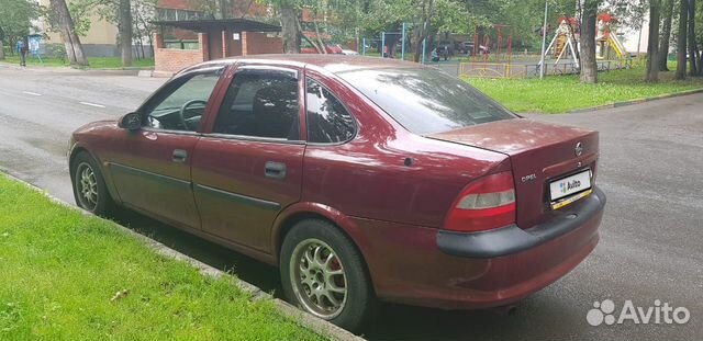 Opel Vectra 1.8 AT, 1998, 278 300 км