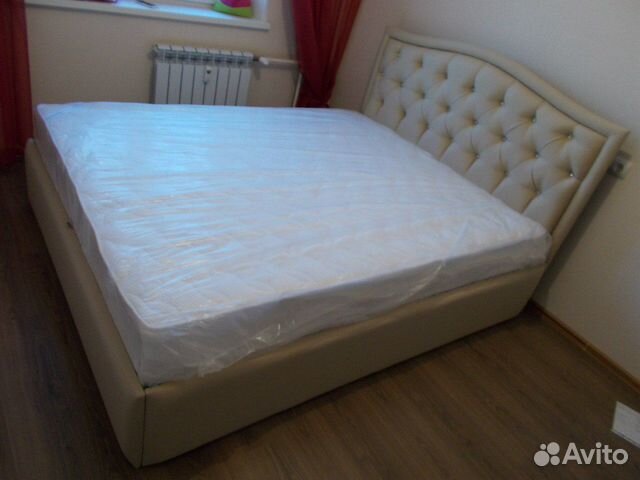 Кровать интерьерная 1.60*2.0