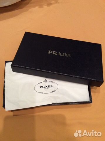 Кошелек Prada совершенно новый Оригинал