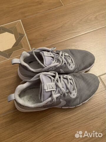 Кроссовки Nike