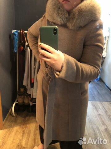 Пальто шерстяное с натуральным мехом Пальто шерстяное с натуральным мехом