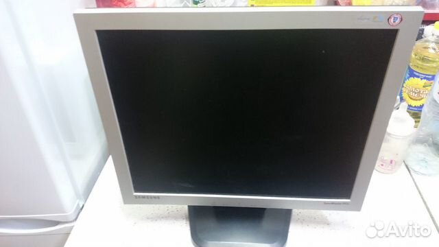 Монитор SAMSUNG SyncMaster 913v Монитор SAMSUNG SyncMaster 913v