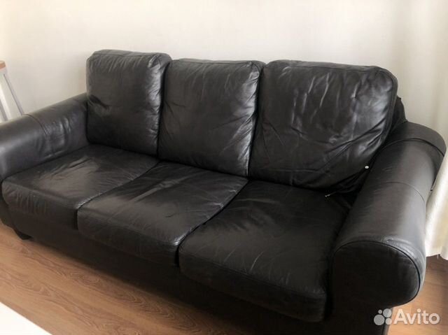 Диван-кровать чёрный кожаный