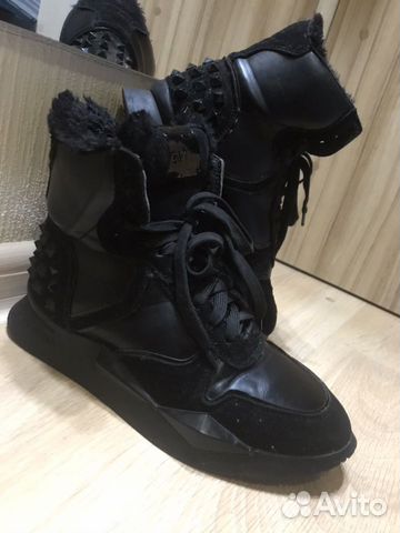 Утеплённые ботинки-кроссовки 38р