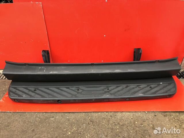 Бампер задний с подножкой к Мерседес Спринтер W906