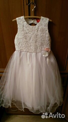 Нарядное платье на 134-140