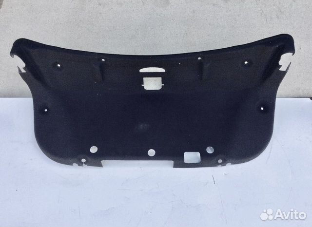 Обшивка крышки багажника Mercedes W207 E