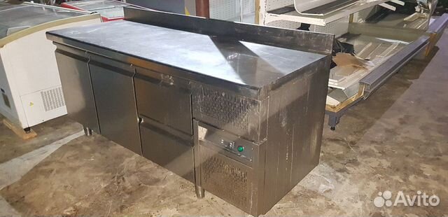 Стол холодильный из нержавейки 186х70 Стол холодильный из нержавейки 186х70