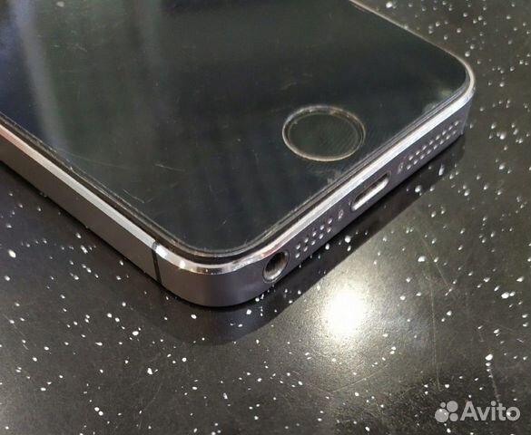 Телефон iPhone 5s 16gb