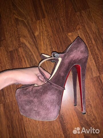 Туфли Christian Louboutin