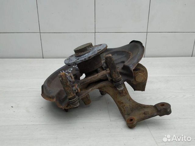 Кулак задний левый 1K0505435AB VW Golf VI 2009-201