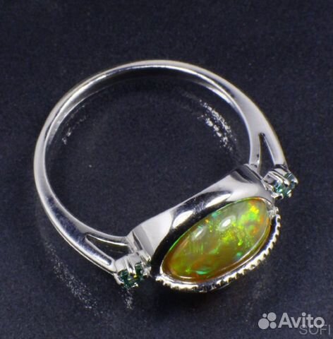 Серебряное кольцо с опалом и фианитом натуральным