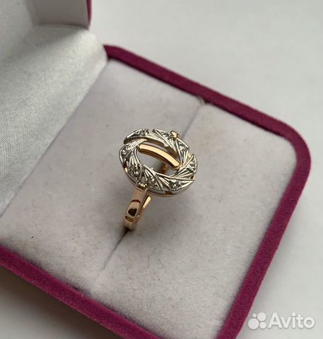 Золотое кольцо с бриллиантами. 585 проба