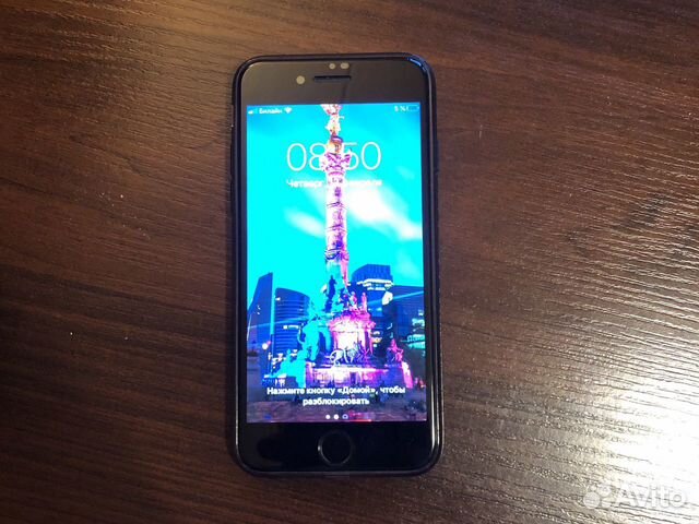Телефон iPhone 7 Телефон iPhone 7
