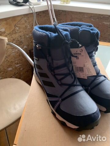 Новые зимние ботинки адидас по стельке 25 см