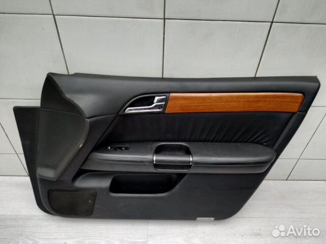 Обшивка передняя правая Infiniti M35X Y50 VQ35 Обшивка передняя правая Infiniti M35X Y50 VQ35