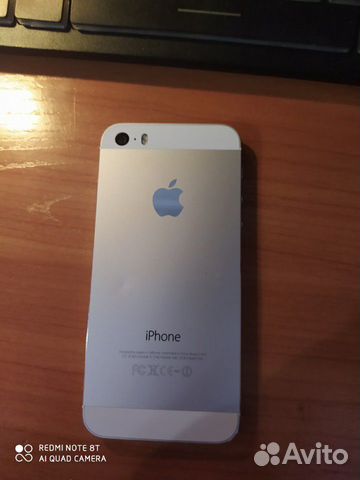 Телефон iPhone 5s