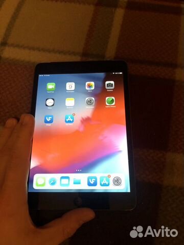 iPad Mini 2 LTE с чехлом с клавиатурой