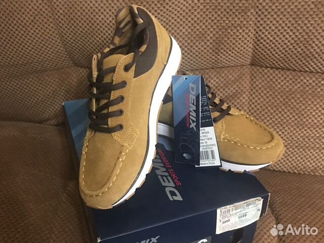 Кроссовки новые р36