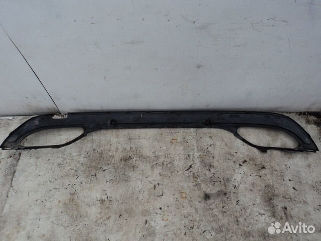 Накладка заднего бампера Mercedes C-Klasse W205 Накладка заднего бампера Mercedes C-Klasse W205