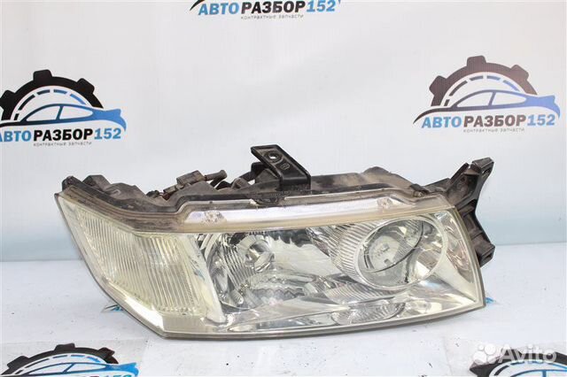 Фара правая Mitsubishi Chariot Grandis N84W 4G64 Фара правая Mitsubishi Chariot Grandis N84W 4G64