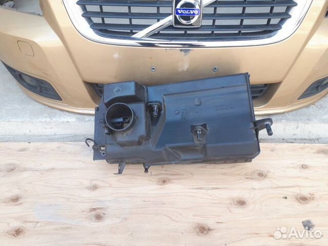 Корпус воздушного фильтра Volvo S40 2 2.4 2008 Корпус воздушного фильтра Volvo S40 2 2.4 2008