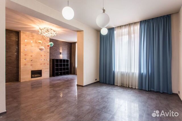 7-к квартира, 360 м², 1/4 эт.
