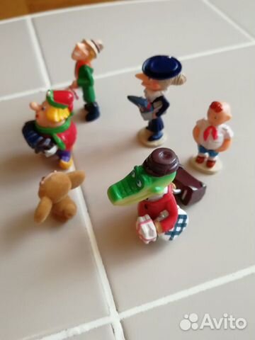 Игрушки из Киндер сюрпризов (Kinder Surprise)