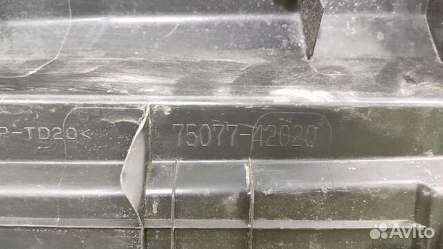 Накладка (Молдинг) двери задняя правая нижняя Накладка (Молдинг) двери задняя правая нижняя