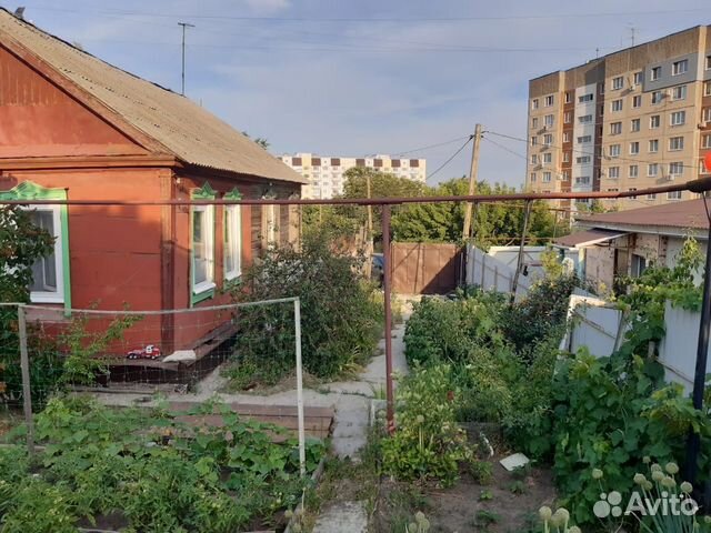 House of 50 m2 on a plot of 3 cells.