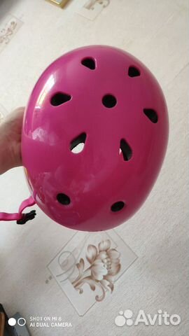 Шлем для девочки разм. 50-54 практически новый Шлем для девочки разм. 50-54 практически новый