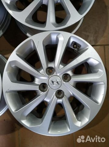 Диски бу оригинал R15 P на Kia Rio