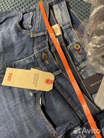 Шорты женские Levi’s новые 28 размер (50) Шорты женские Levi’s новые 28 размер (50)