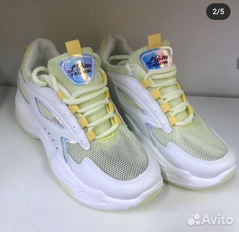 Кроссовки