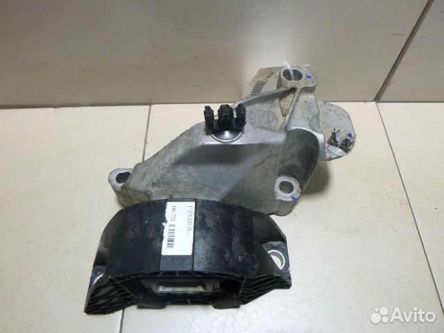 Опора двигателя правая Nissan Almera G15