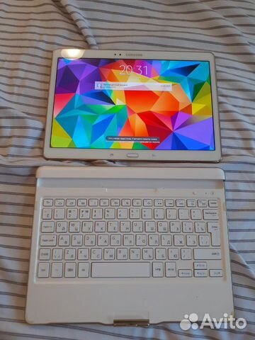 Планшет Samsung Galaxy Tab S SM-T805 с клавиатурой Планшет Samsung Galaxy Tab S SM-T805 с клавиатурой