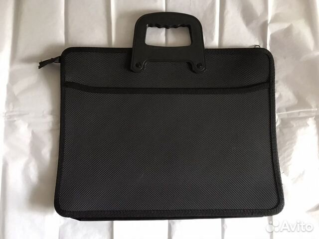 Портфель пластиковый