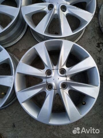Диски бу литые R15 LU на Hyundai Solaris Kia Rio Диски бу литые R15 LU на Hyundai Solaris Kia Rio