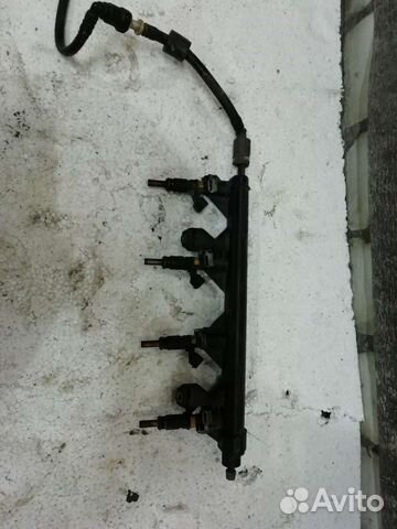 Топливная рейка (рампа) Peugeot 308 EP6C 2007-2015