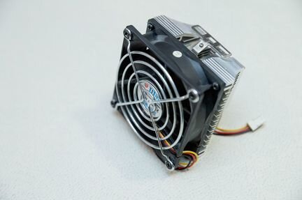 Кулер для процессора на Socket 462 Titan