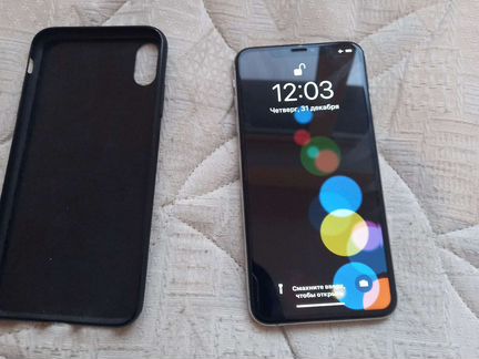 iPhone Xs Max телефон отличном састояне разбито за