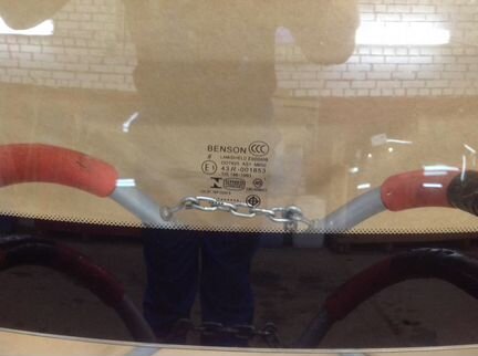 Jeep grand cherokee 05-10 стекло лобовое