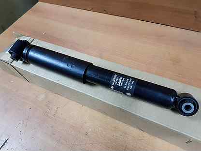 Амортизатор ниссан кашкай j10. Задние амортизаторы Кашкай j10. E6210jd04a. Nissan e6210-jd04a амортизатор Размеры. Задний амортизатор на Кашкай TRW.