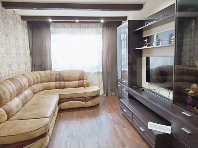 2-к. квартира, 50 м², 4/9 эт.