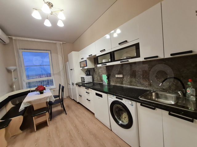 2-к. квартира, 64 м², 12/12 эт.