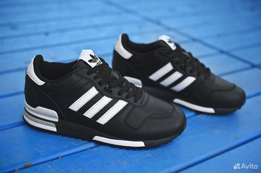 Adidas ZX 700