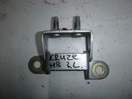 Петля двери багажника chevrolet cruze 2009