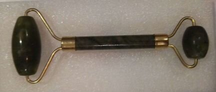 Нефритовый роллер-массажер