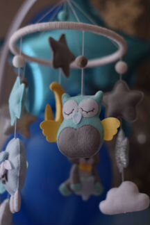 Продам мобиль в детскую кроватку