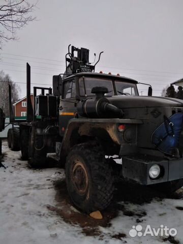 Вольво лесовоз с манипулятором